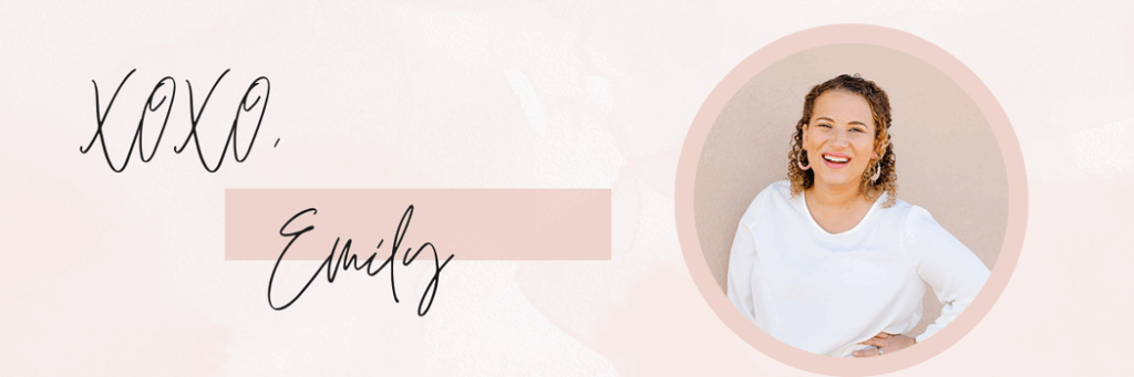 Email signature for Emily Ann Photography featuring a warm photo of Emily smiling with the text “XOXO, Emily.”
