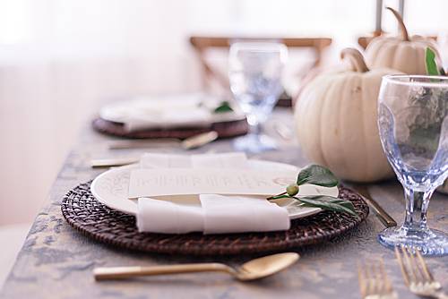 Thanksgiving place setting photo